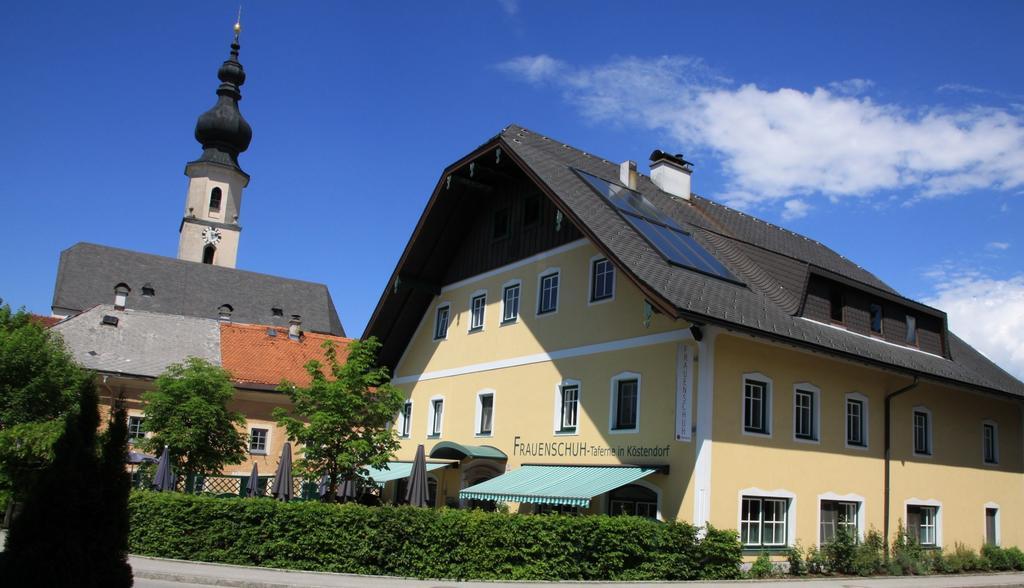 Taferne In Koestendorf - Ferienwohnung Monteurzimmer Neumarkt am Wallersee Bagian luar foto