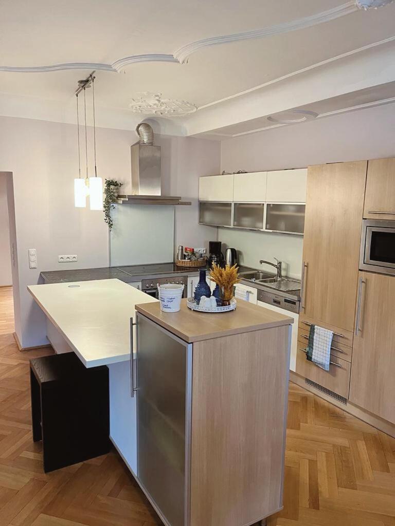 Taferne In Koestendorf - Ferienwohnung Monteurzimmer Neumarkt am Wallersee Bagian luar foto